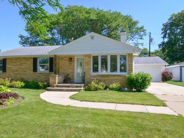 613 CLOVER LANE, Green Bay, WI 54301
