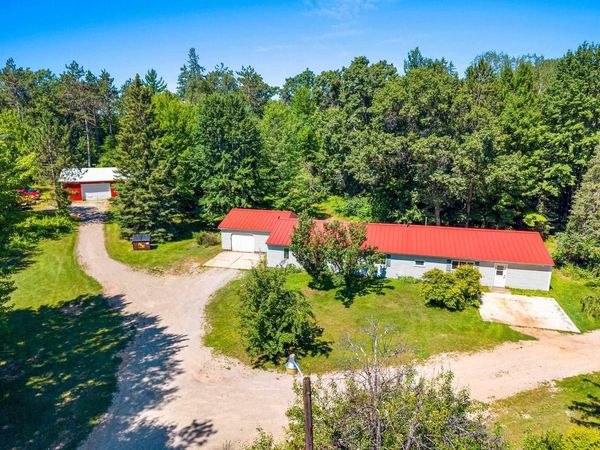W10465 LESKOVEC LANE, Crivitz, WI 54114