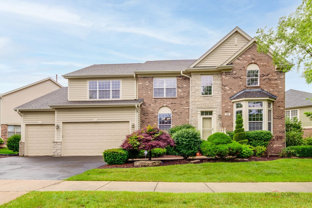 312 Camargo Court , Vernon Hills, IL 60061