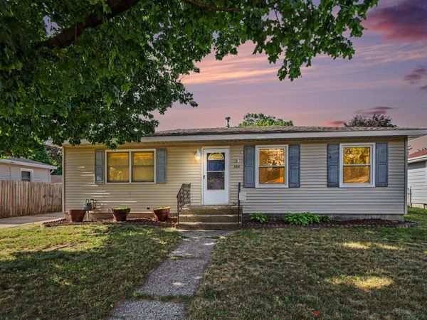 650 Oakcrest Street SW, Wyoming, MI 49509