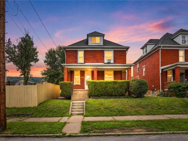 1227 Sycamore St , Connellsville, PA 15425