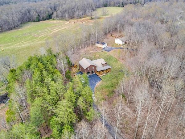 465 Hickory Lane, Sparta, TN 38583