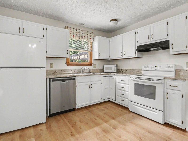 5795 Ballymead Boulevard, Dublin, OH 43016 Photo 12