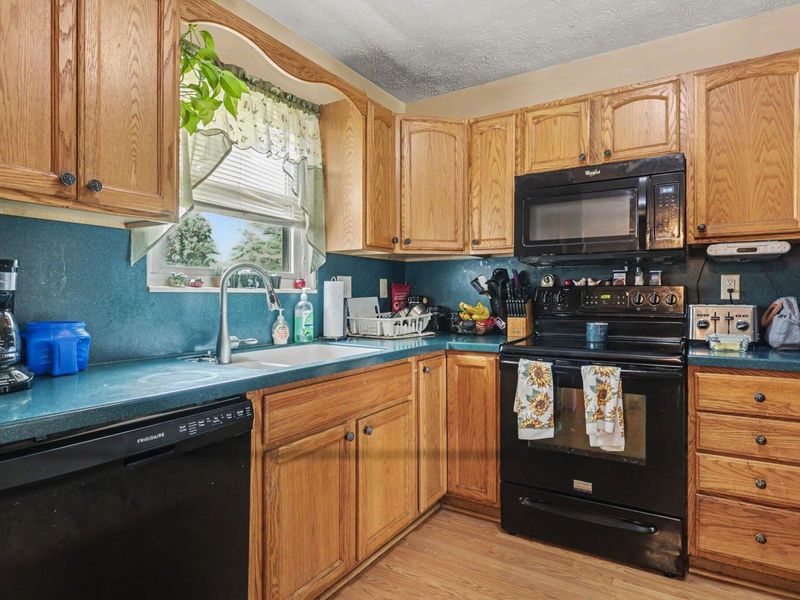 5569 Sullivant Avenue, Galloway, OH 43119 Photo 9