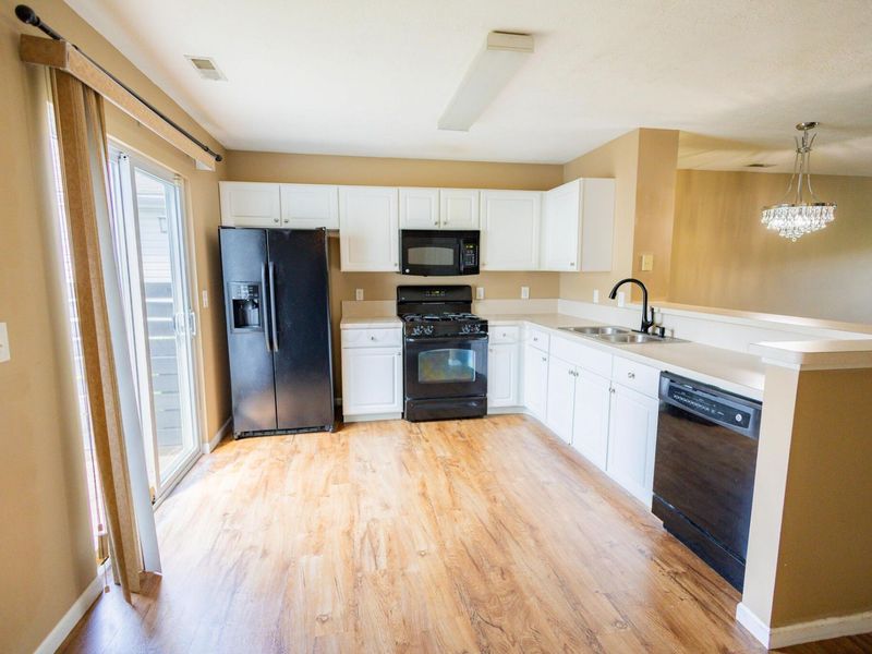3593 Bracknell Forest Drive, Groveport, OH 43125 Photo 5
