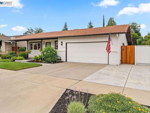 919 Oak St, Brentwood, CA 94513