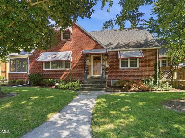 401 Clough Street , Bowling Green, OH 43402