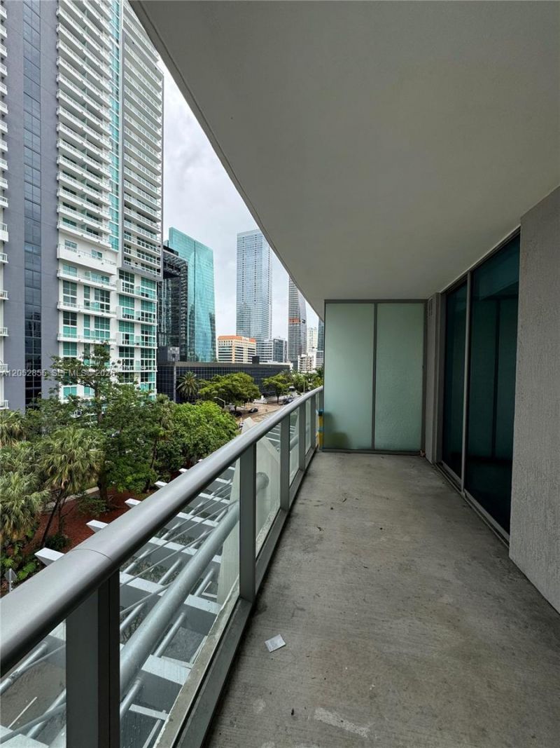 1100 S Miami Ave, Unit 411, Miami, FL 33130 Photo