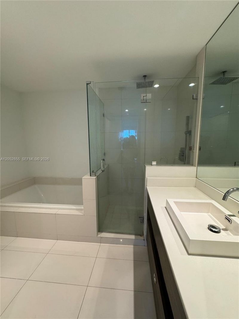 1100 S Miami Ave, Unit 411, Miami, FL 33130 Photo