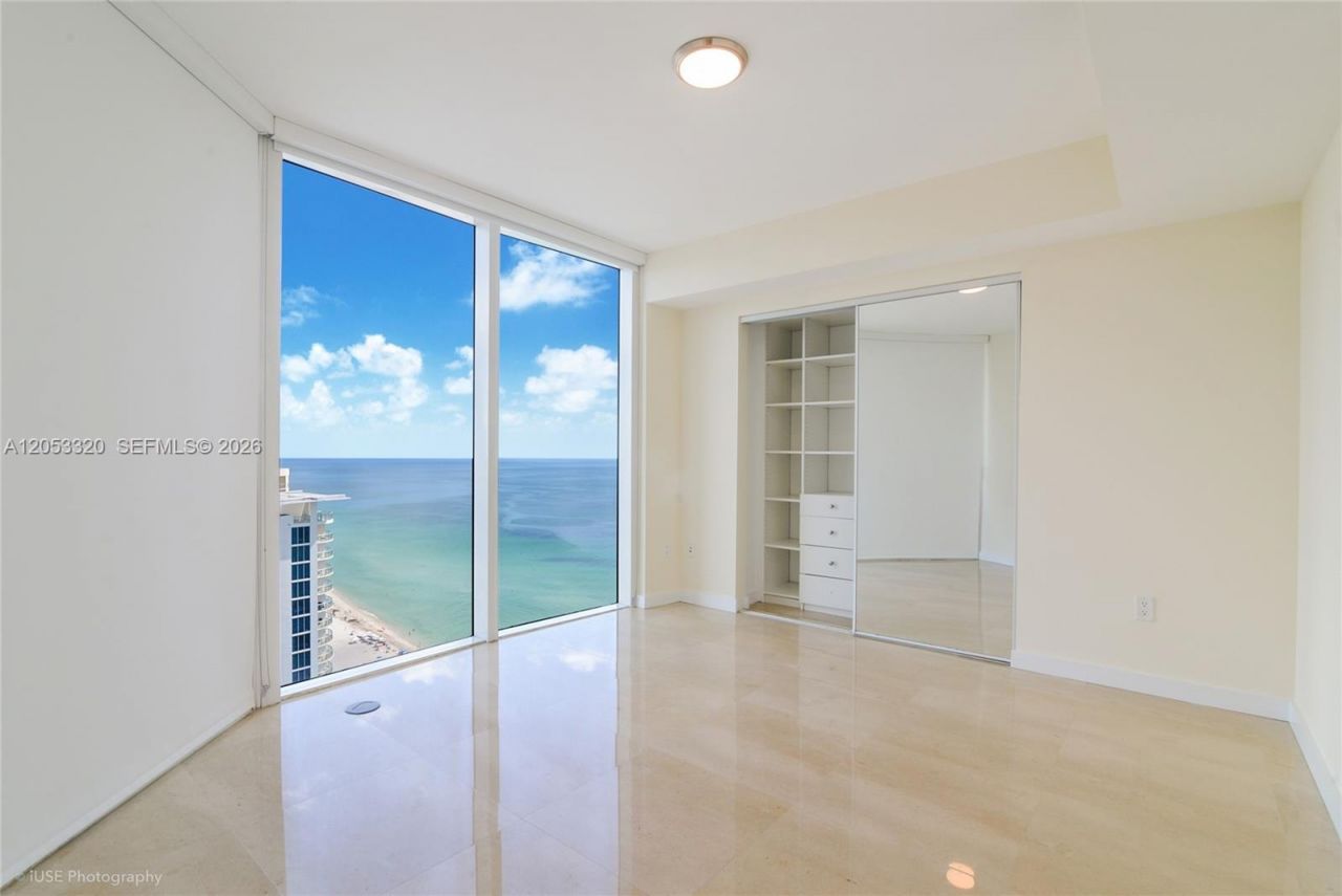 17201 Collins Ave, Unit 2502, Sunny Isles Beach, FL 33160 Photo