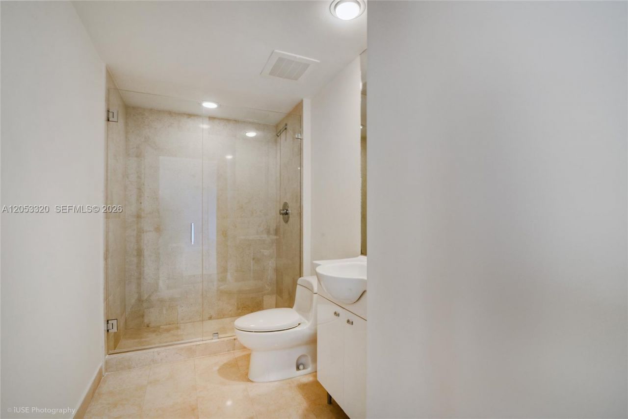 17201 Collins Ave, Unit 2502, Sunny Isles Beach, FL 33160 Photo