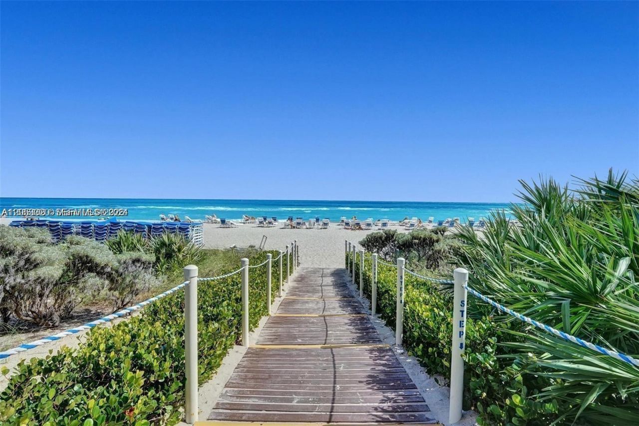 17201 Collins Ave, Unit 2502, Sunny Isles Beach, FL 33160 Photo