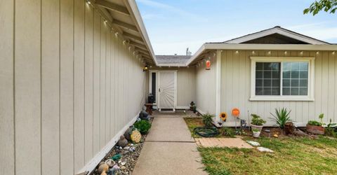 8960 Brydon Way, Sacramento, CA 95826 Photo