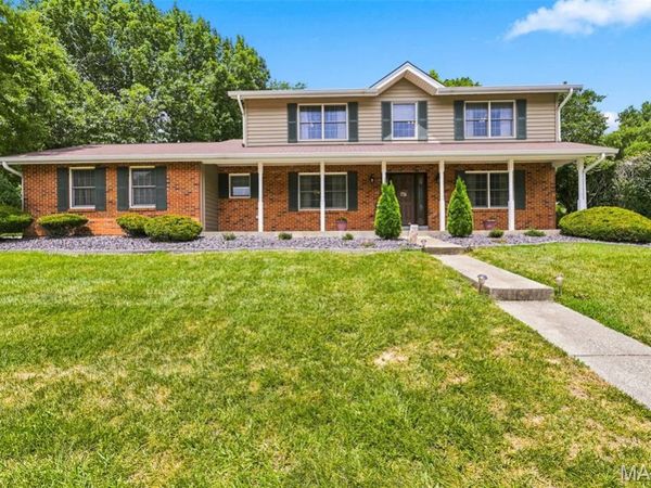 3065 Winding River Drive, St Charles, MO 63303
