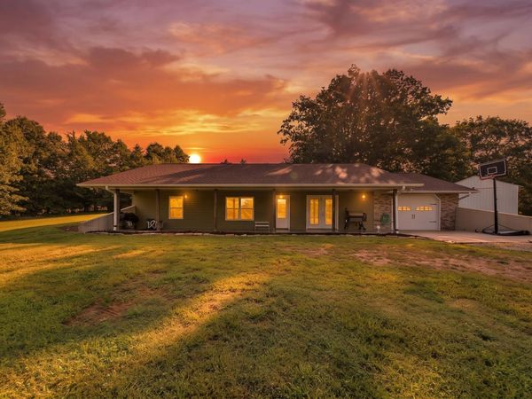 199 County Road 250 , Thayer, MO 65791