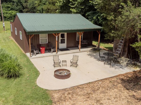 777 Thickety Ford Road , Bourbon, MO 65441