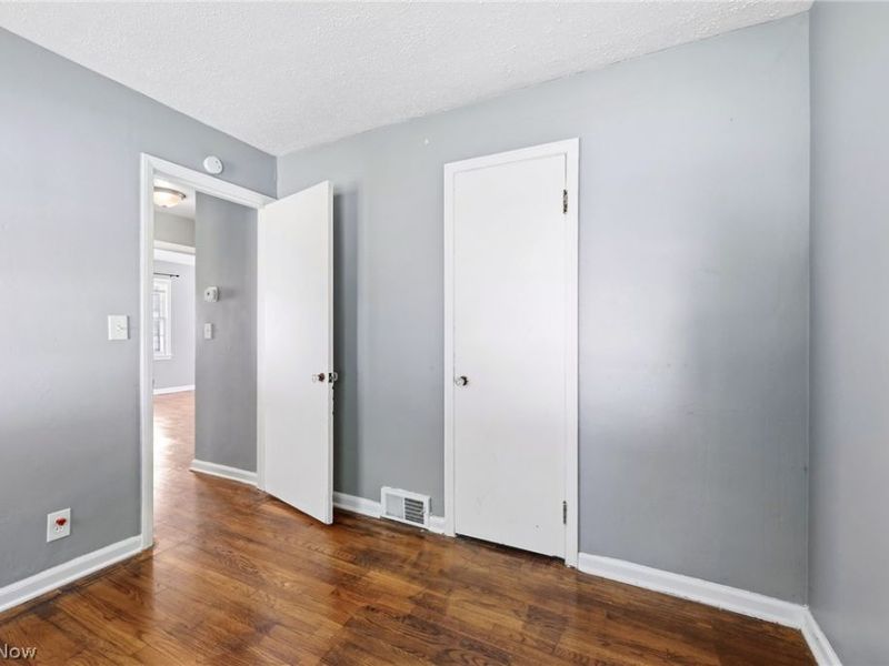 988 Glenside Road, South Euclid, OH 44121 Photo 16