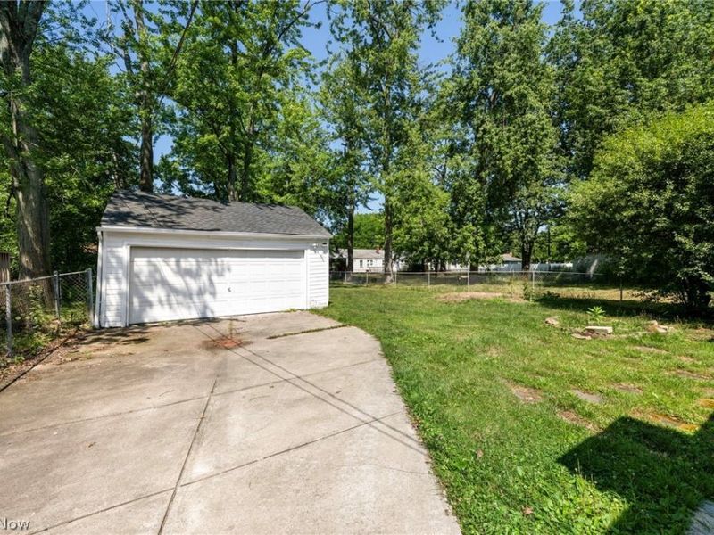 988 Glenside Road, South Euclid, OH 44121 Photo 28