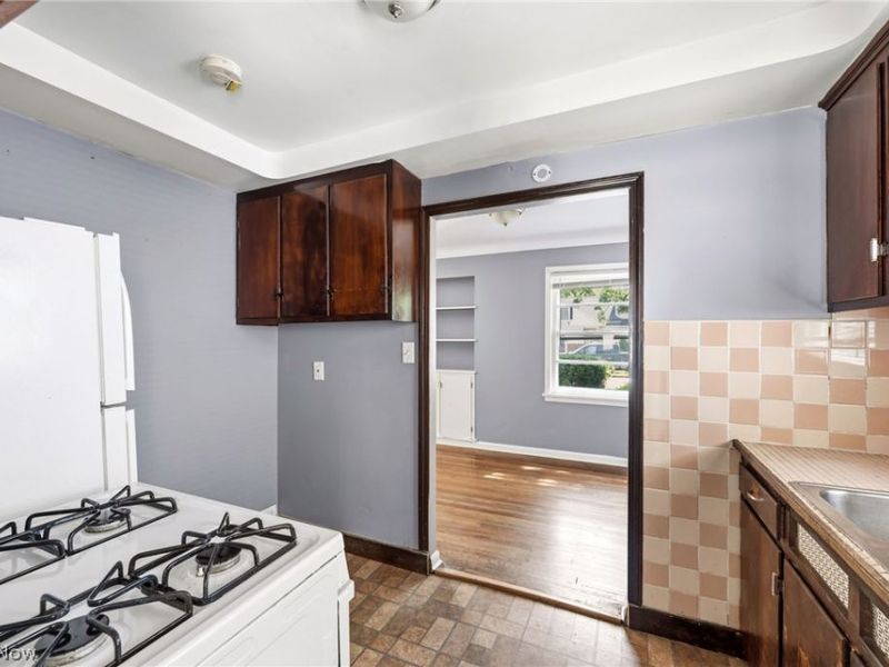 988 Glenside Road, South Euclid, OH 44121 Photo 9