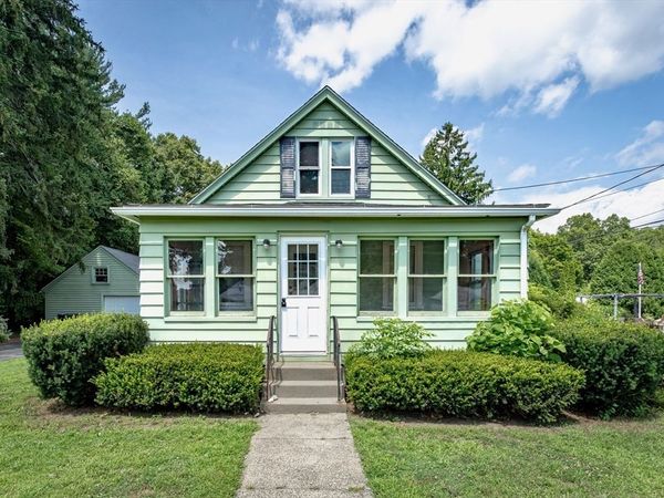 94 Holyoke Road, Westfield, MA 01085
