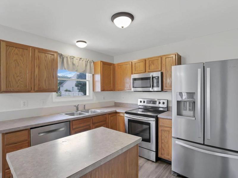 562 Hunnicut Drive, Reynoldsburg, OH 43068 Photo 15