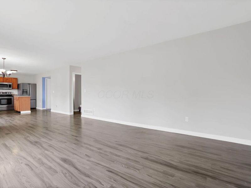562 Hunnicut Drive, Reynoldsburg, OH 43068 Photo 18