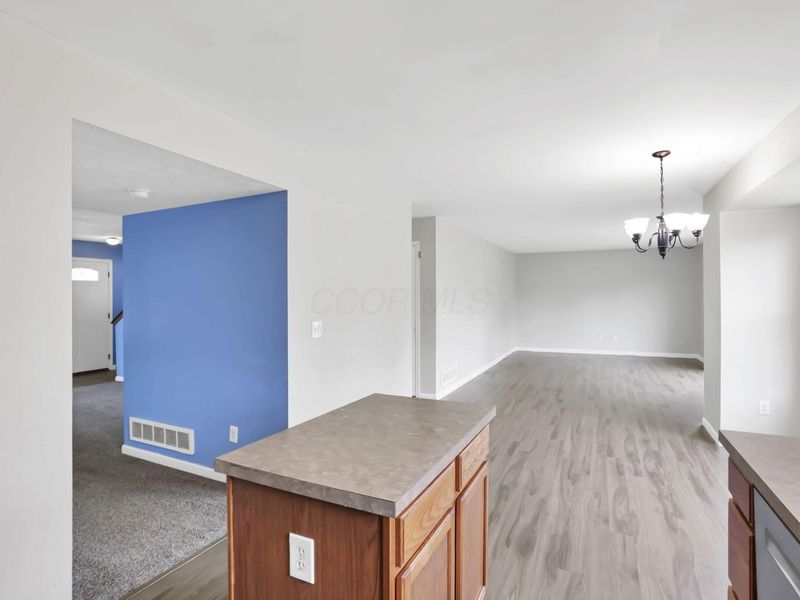 562 Hunnicut Drive, Reynoldsburg, OH 43068 Photo 19