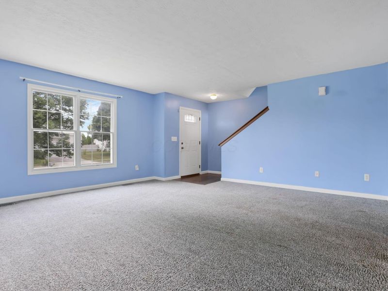 562 Hunnicut Drive, Reynoldsburg, OH 43068 Photo 9