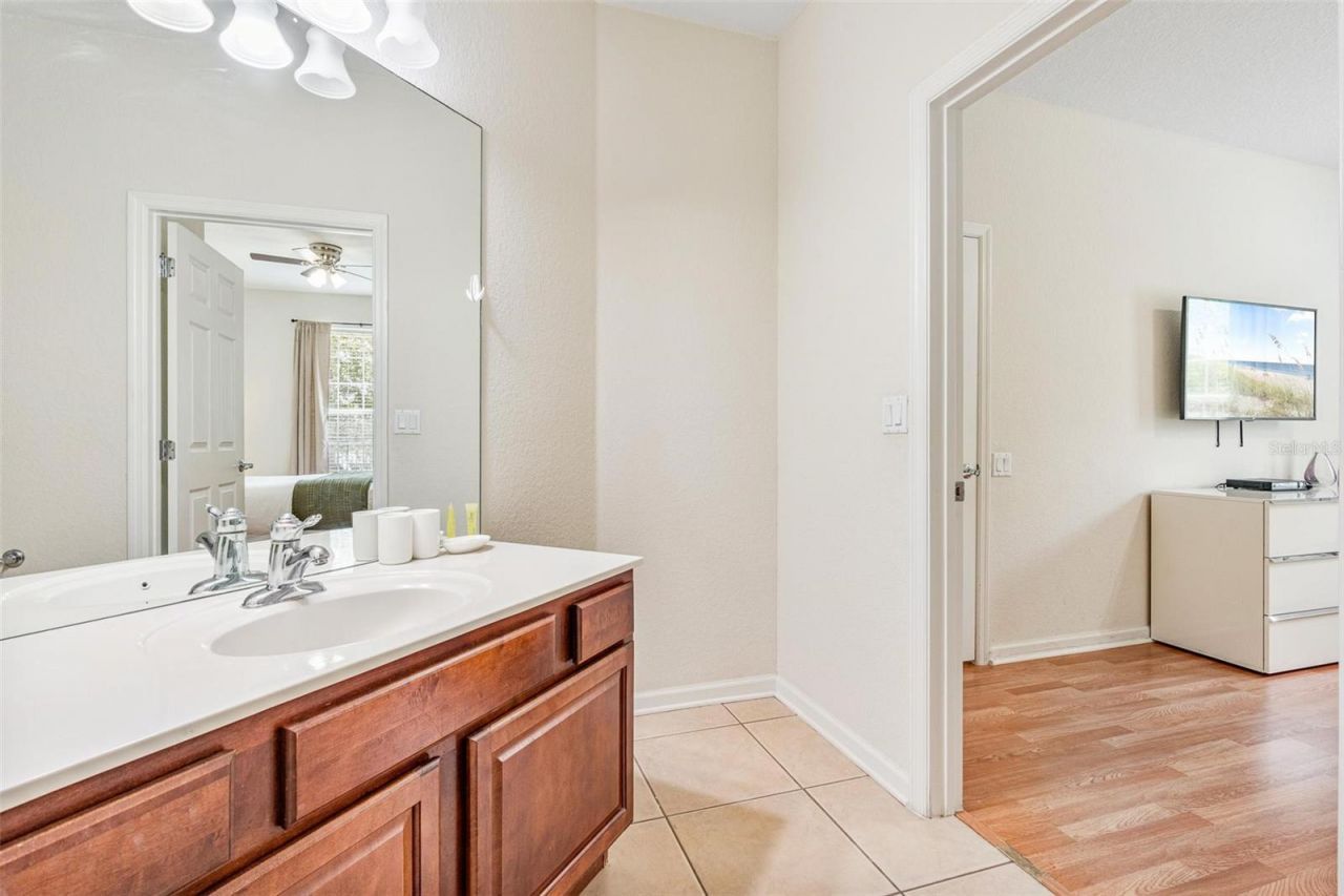 4114 Breakview Drive , Unit 110, Orlando, FL 32819 Photo