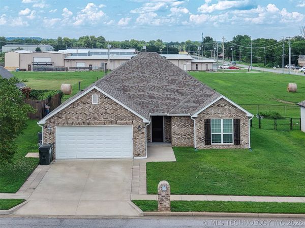 103 W 135th Street North , Skiatook, OK 74070