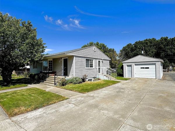 438 S Burke Road , Connell, WA 99326
