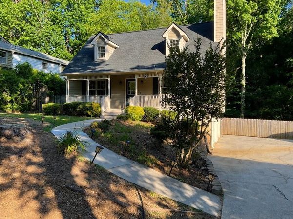 3950 Rocmar Drive, Snellville, GA 30039