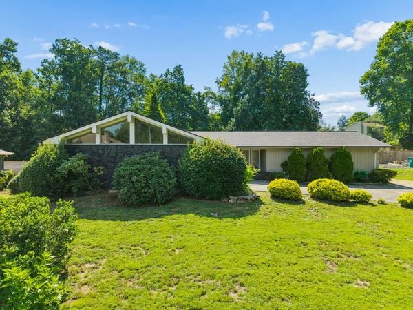 746 Hillwood Drive, Marietta, GA 30068