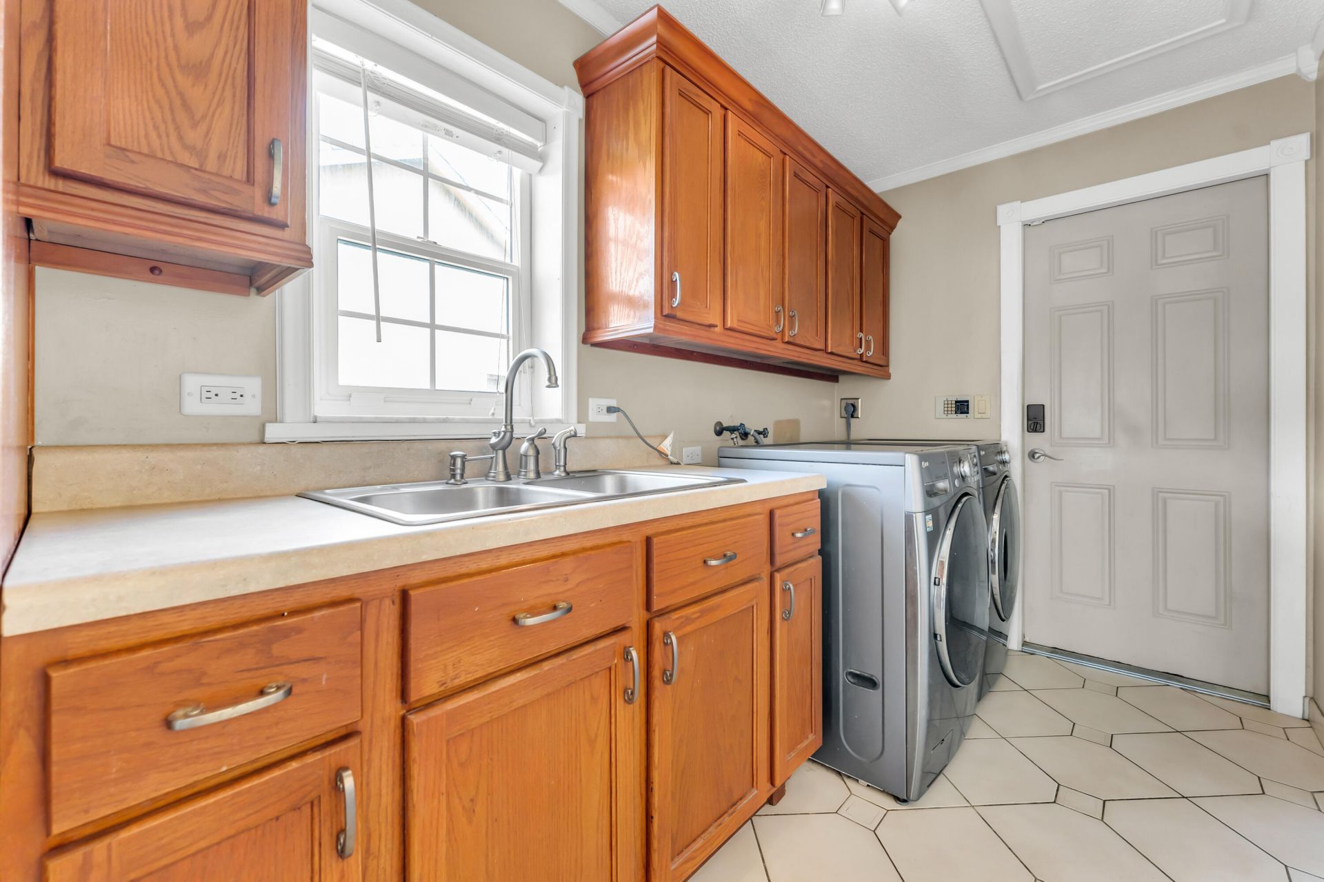 6083 Sunberry Circle, Boynton Beach, FL 33437 Photo