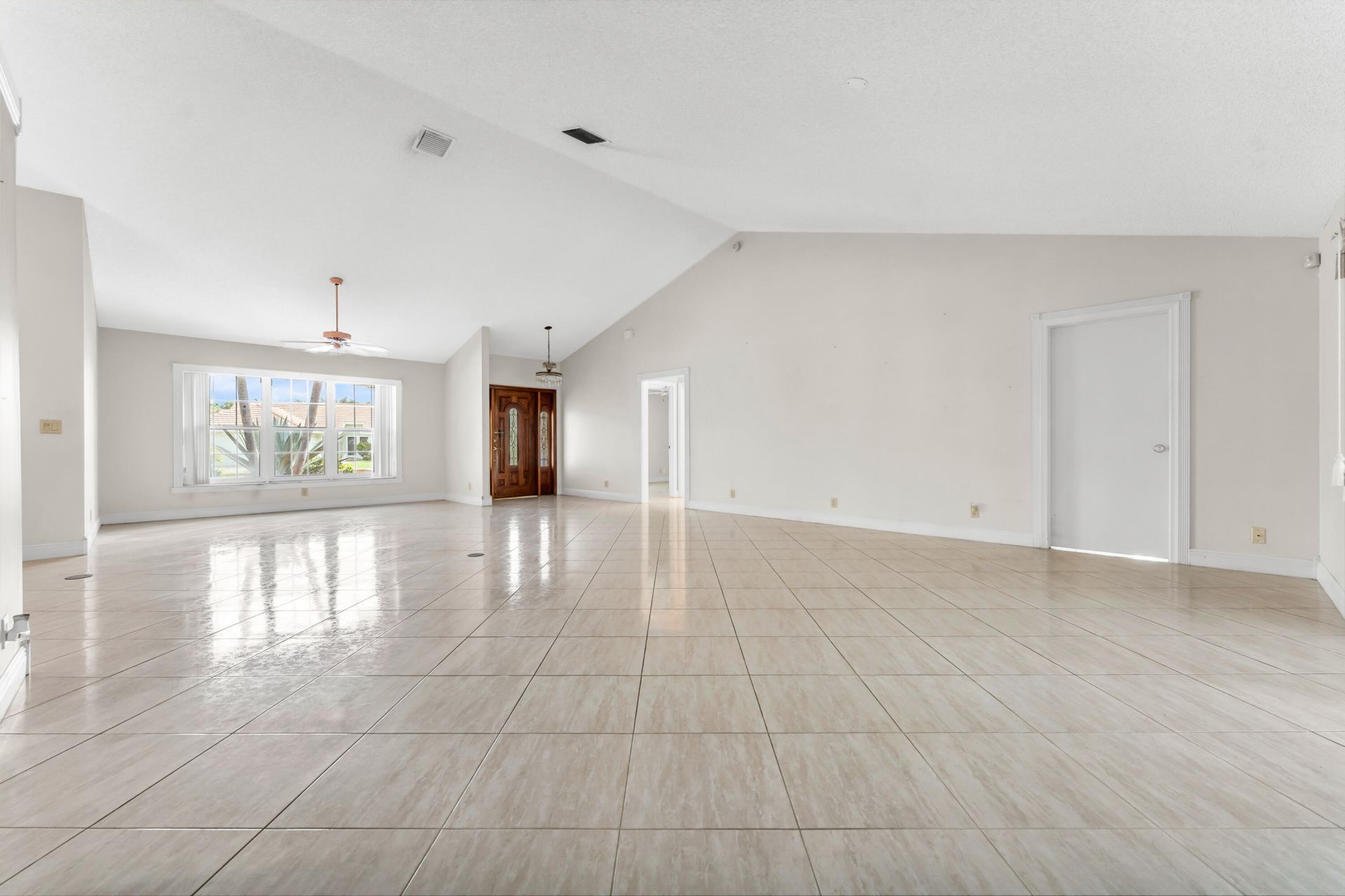 6083 Sunberry Circle, Boynton Beach, FL 33437 Photo