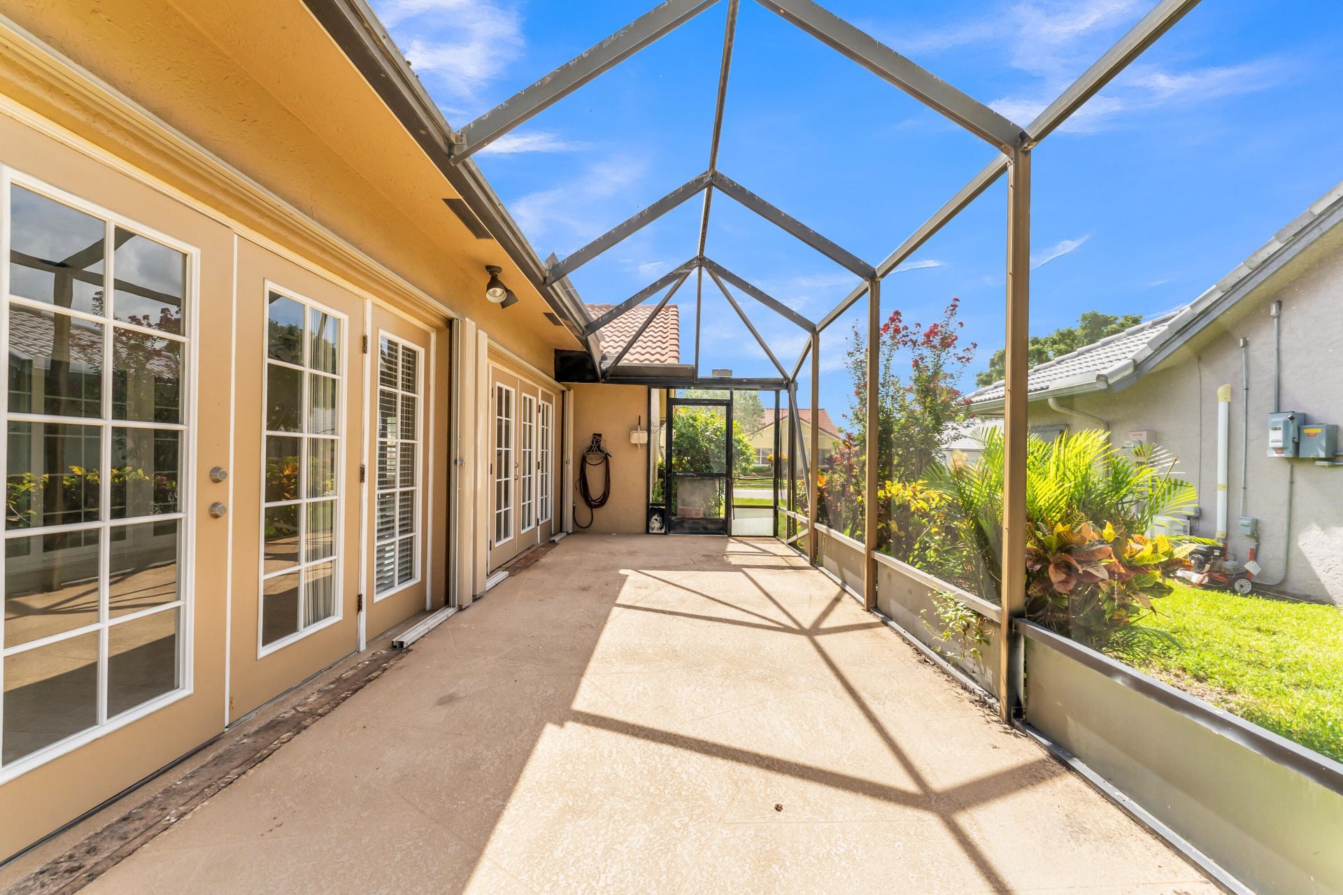 6083 Sunberry Circle, Boynton Beach, FL 33437 Photo