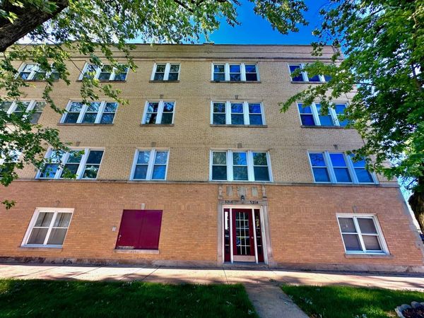 3214 W Berteau Avenue , Unit 2, Chicago, IL 60618