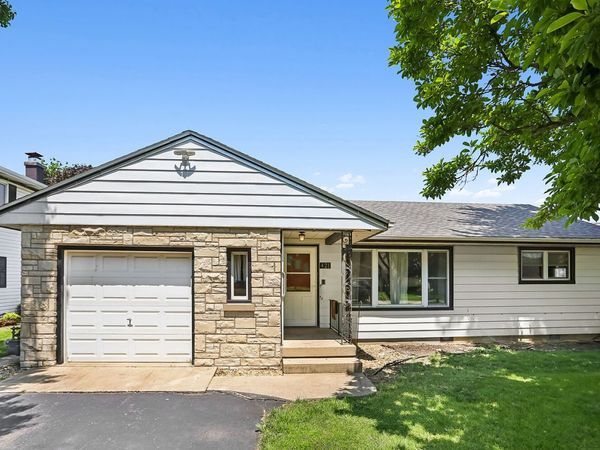 421 E South Street , Peotone, IL 60468