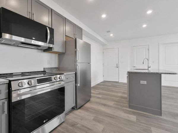 585 Essex St, Unit 409, Lynn, MA 01901