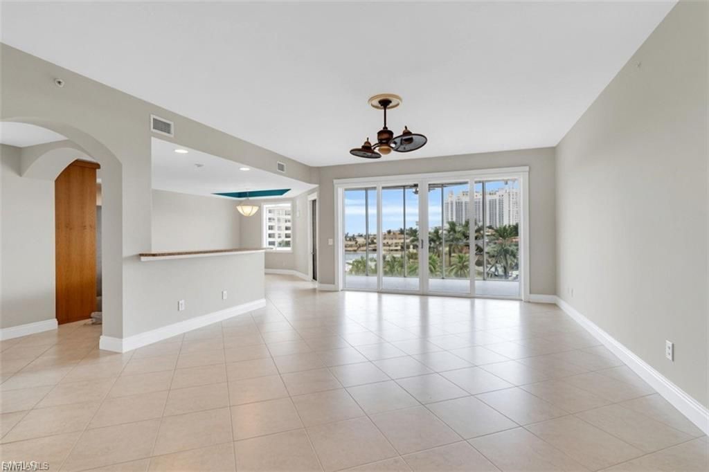 6081 Silver King Blvd, Unit 202, Cape Coral, FL 33914 Photo