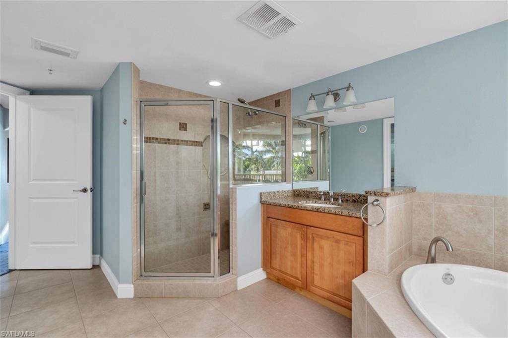 6081 Silver King Blvd, Unit 202, Cape Coral, FL 33914 Photo