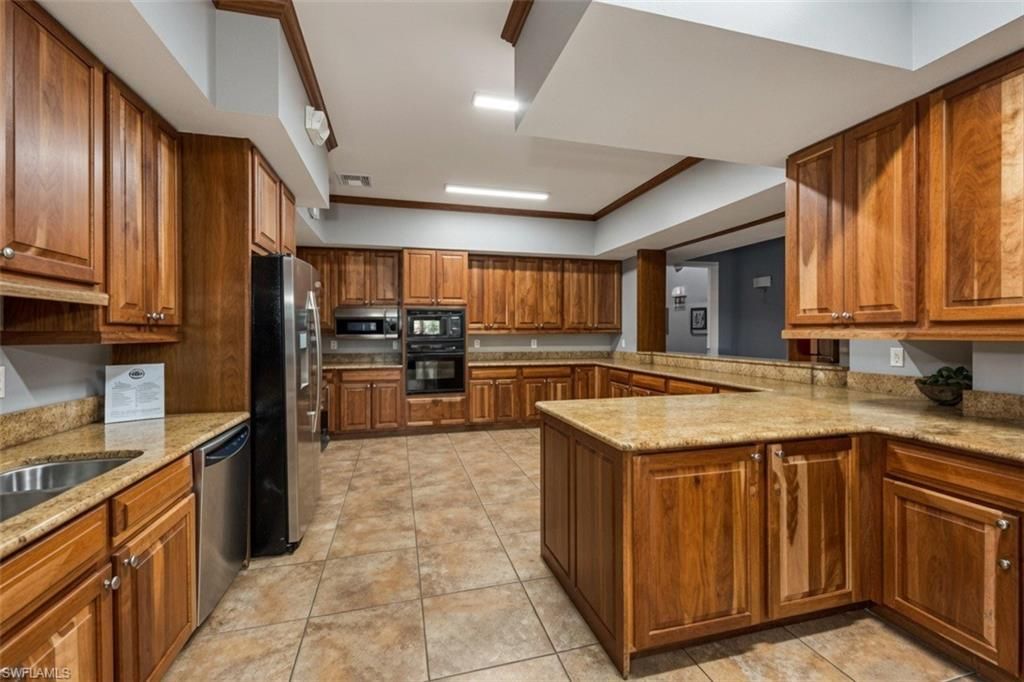 6081 Silver King Blvd, Unit 202, Cape Coral, FL 33914 Photo