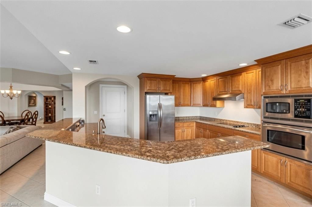 6081 Silver King Blvd, Unit 202, Cape Coral, FL 33914 Photo