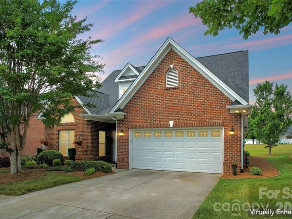 136 Turnberry Drive, Mocksville, NC 27028
