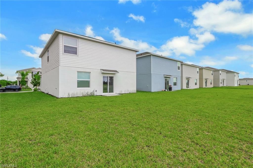 19550 Fairhill Ct, Lehigh Acres, FL 33974 Photo