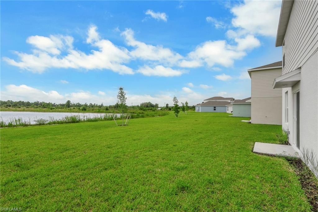 19550 Fairhill Ct, Lehigh Acres, FL 33974 Photo