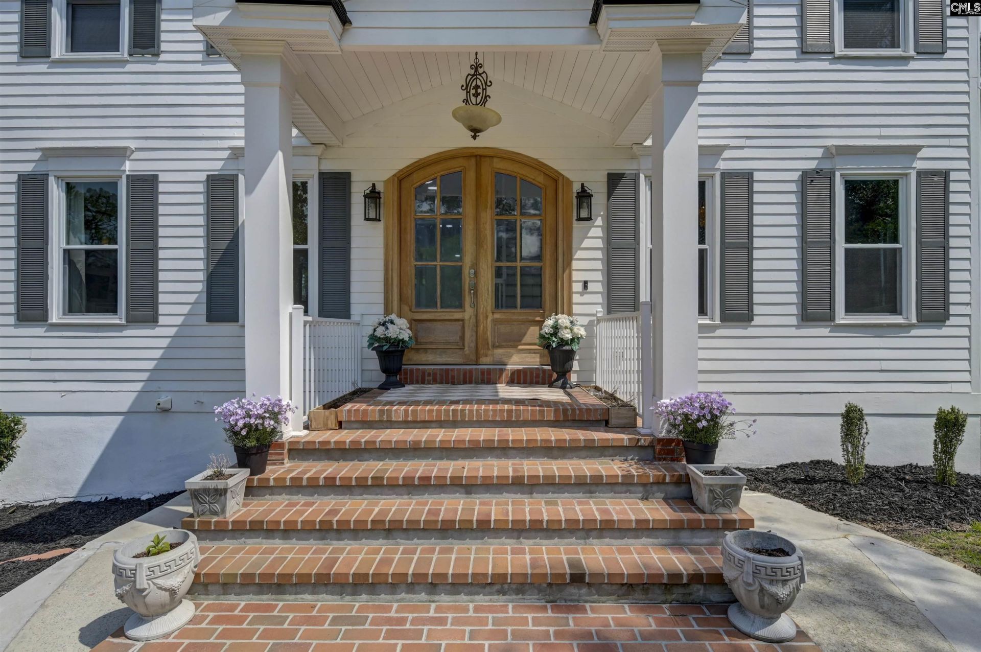 38 Mallet Hill Court  Photo 4