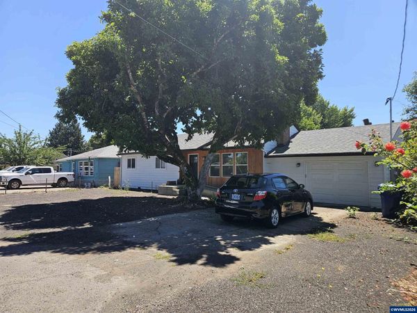 4130 Center St NE, Salem, OR 97301