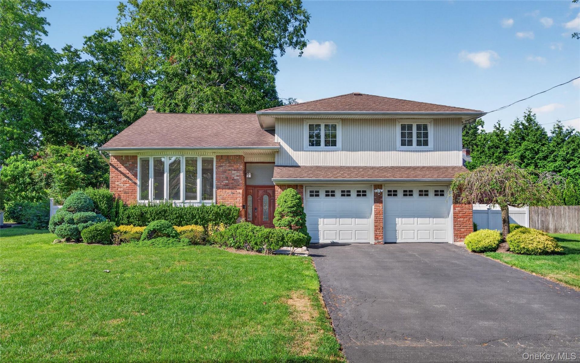 78 Sugar Maple Drive, Roslyn, NY 11576 Main Photo