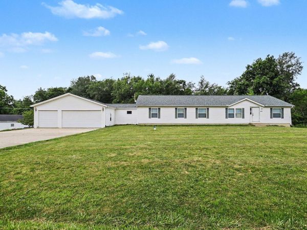 15690 Madron Lake Road, Buchanan, MI 49107